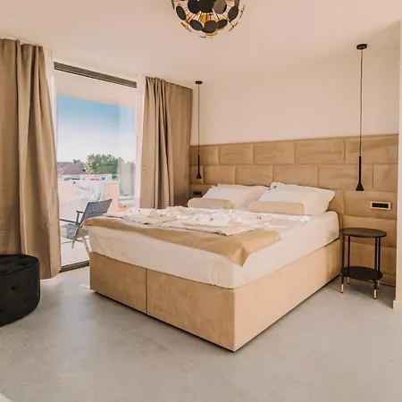 Santa Barbara Villa Privlaka (Zadar)