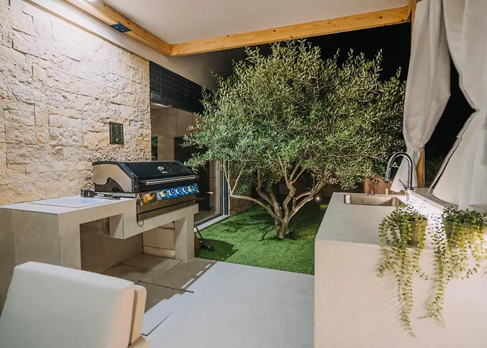 Santa Barbara Villa *