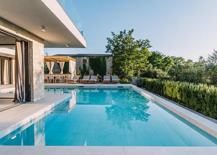 Santa Barbara Villa *